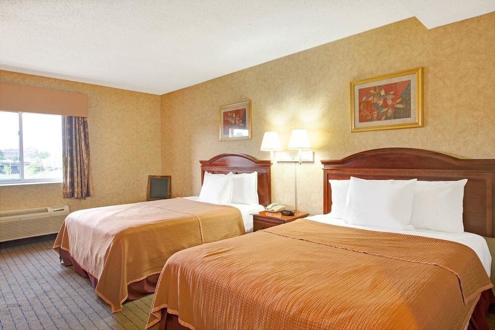 West Farms Hotel New York Ngoại thất bức ảnh
