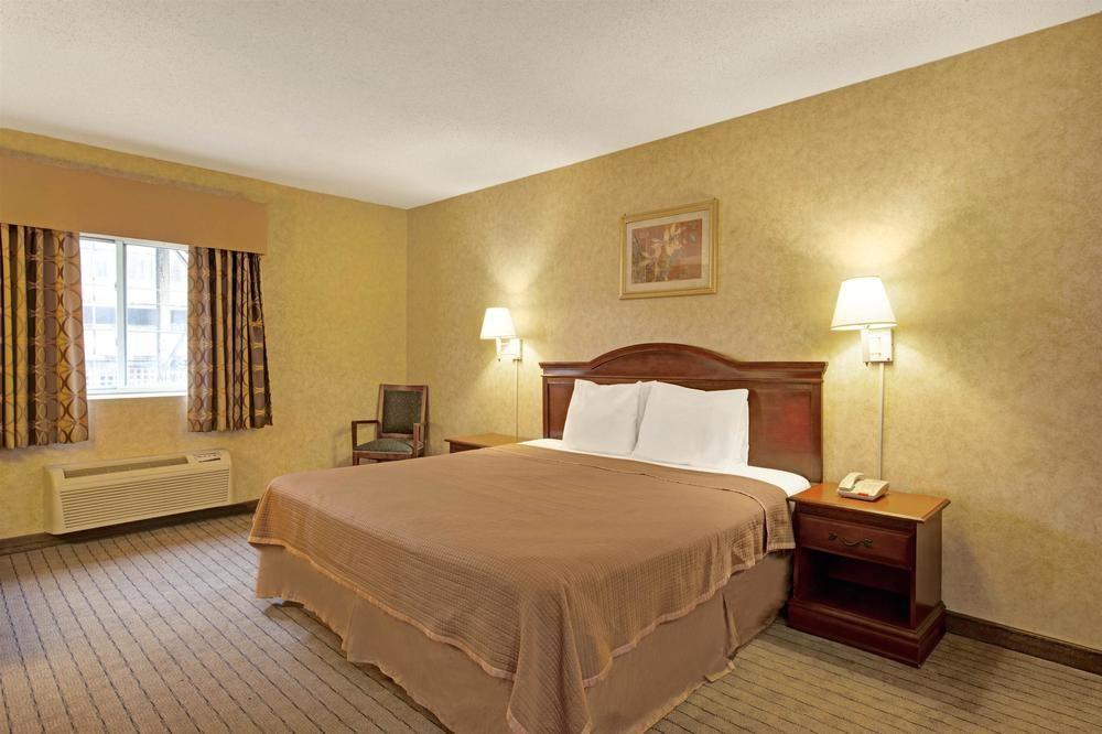 West Farms Hotel New York Ngoại thất bức ảnh