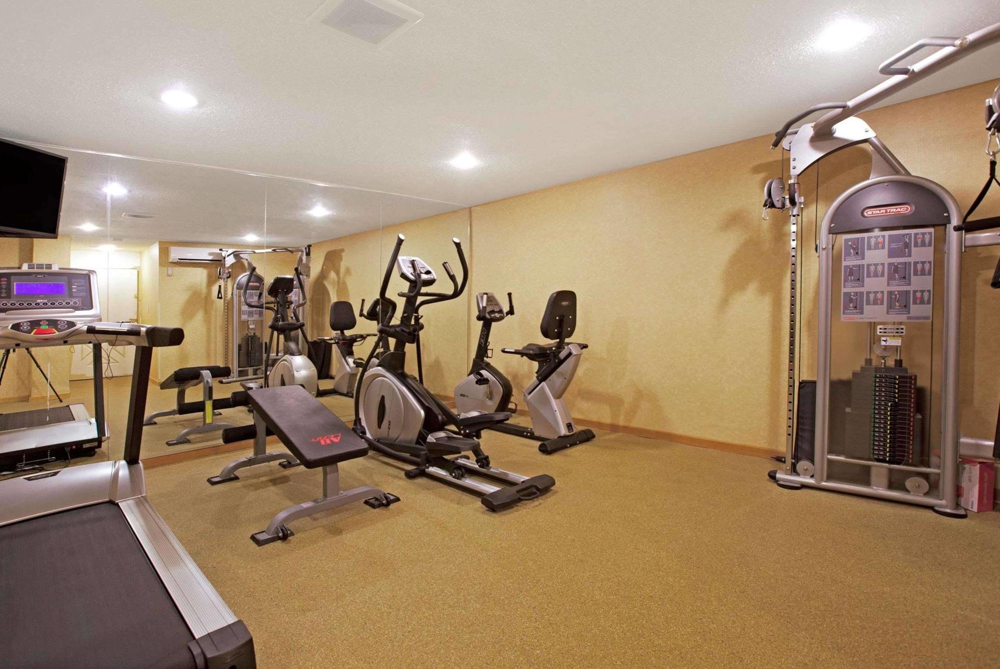 West Farms Hotel New York Ngoại thất bức ảnh