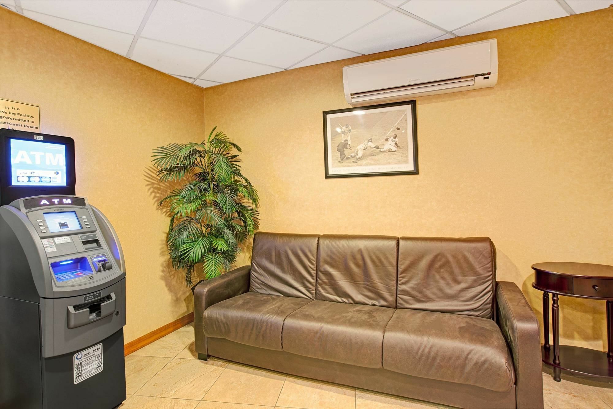 West Farms Hotel New York Ngoại thất bức ảnh